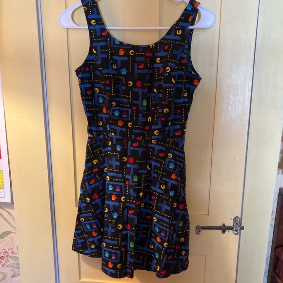 Retrolicious Dresses & Skirts - Retrolicious Pac-Man dress xs cotton pockets